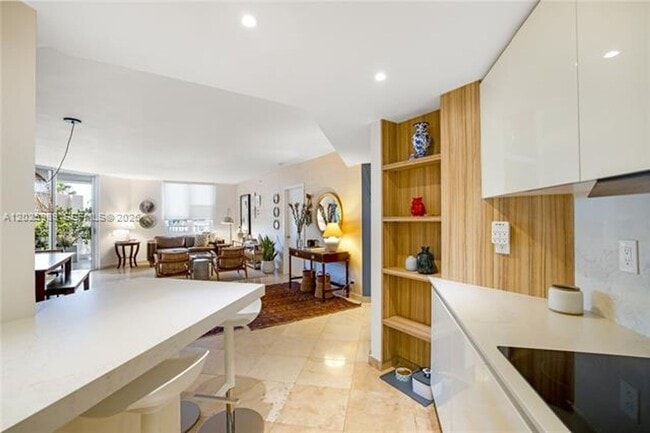 Building Photo - 701 Brickell Key Blvd Unit 701 Brickell Key Blvd # 512
