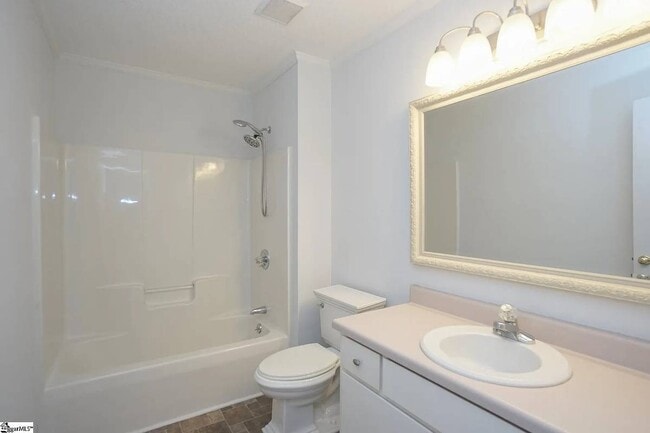 Photo - 106 Greenapple Way