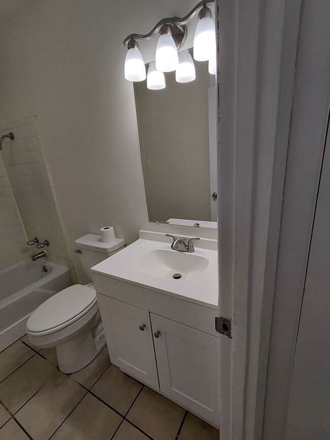 Photo - 2615 Demaret Dr
