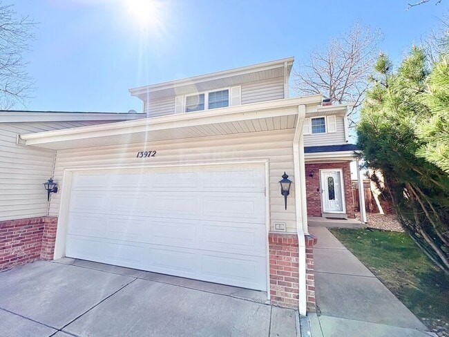 Building Photo - 13982 E Arizona Ave