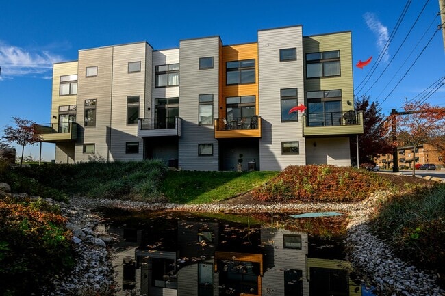 Photo - 18875 Riversouth Terrace Unit #7