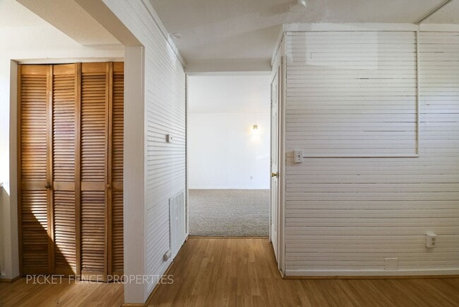 Photo - 1825 11th Ave Unidad 1825.5 11TH AVE