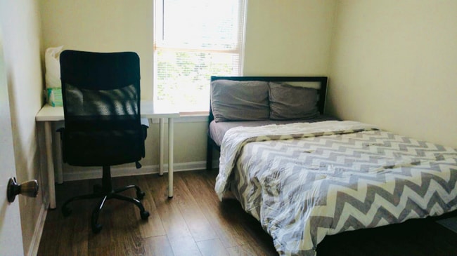 Photo - 7820 Greenbrook Dr