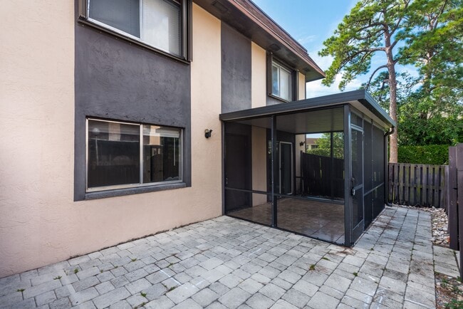 Photo - 2140 Sherwood Forest Blvd