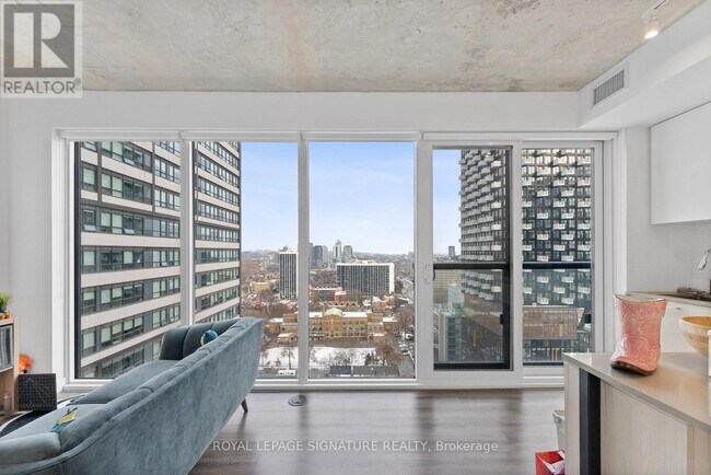 Photo - 65 Mutual St Unit 2209