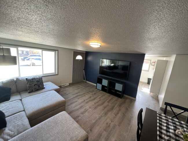 Photo - 205 16th Ave Ct