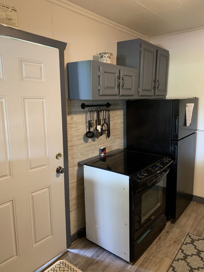 603 12 St NW Townhome Townhome Rental in Bemidji MN