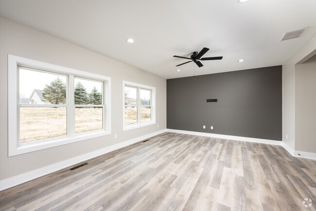 3BR, 2.5BA - 1,646SF : Living Room - West Hamilton Hamlets