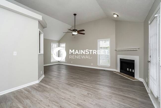 Photo - 3 Bedroom Pet-Friendly Home in Antioch, TN with Main Street Renewal