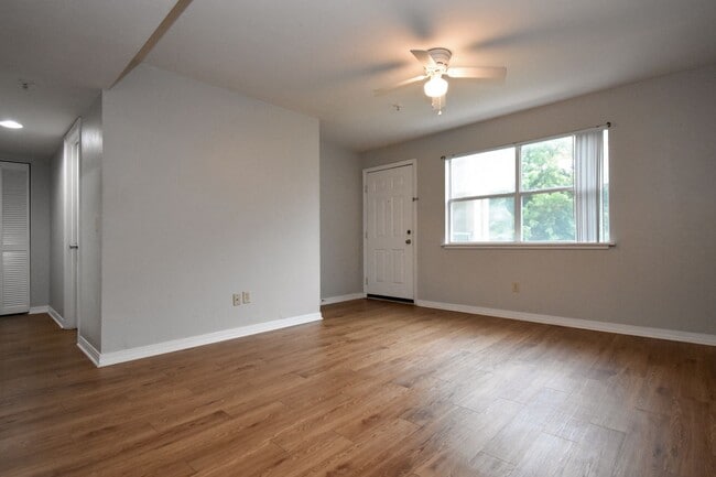 Photo - 2360 SW Archer Rd