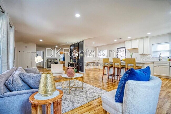 Photo - 2230 Beecher Cir SW