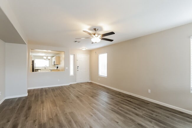 Photo - 3528 W Glass Ln