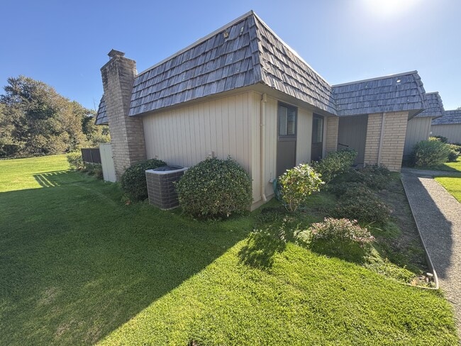 Photo - 23799 Monterey Salinas Hwy