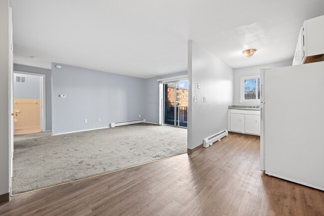 140 Silver Lane Sala de estar - 140 Silver Ln