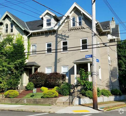 Building Photo - 6202 Walnut St Rental