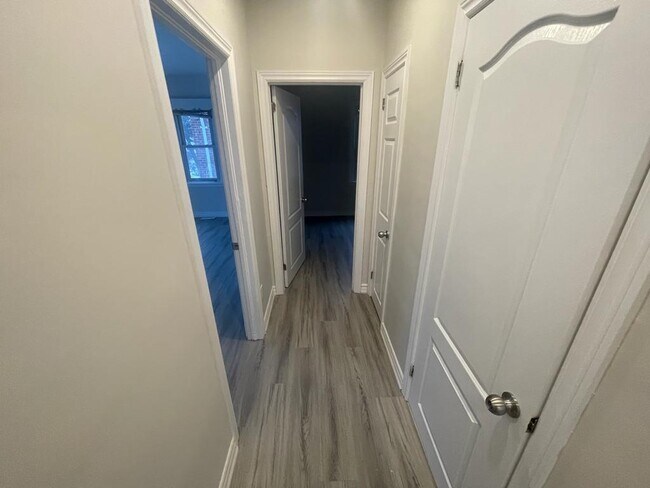 Photo - 10 McCowan Rd Unité 1