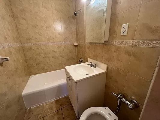 Photo - 137 St Nicholas Ave