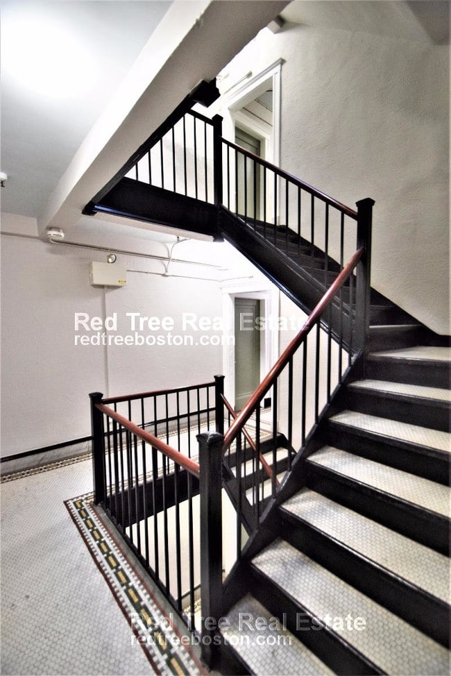 Photo - 288 Chestnut Hill Ave Unit 12A