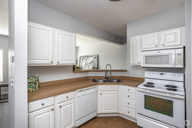 1BR, 1BA - 793SF - The Bluffs (KS)