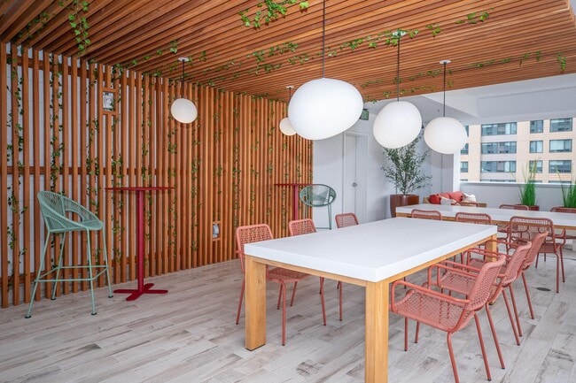 Photo - Summer House