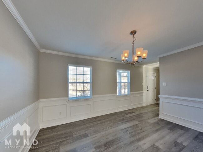 Photo - 1506 Cairo Way