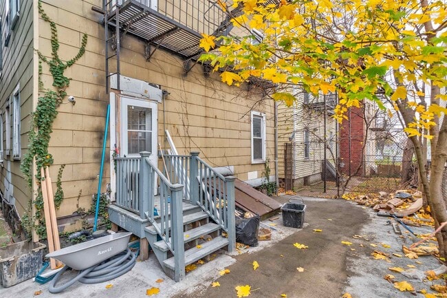 Photo - 164 Highland Ave Unit 1