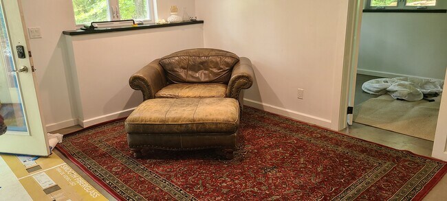 Photo - 18 Martinsville Rd Unidad 18 downstairs