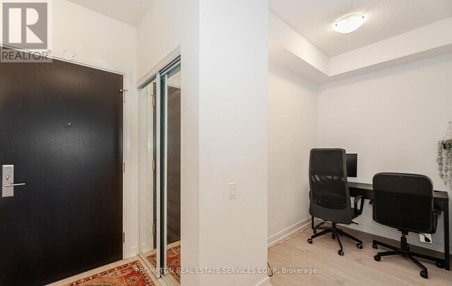 Photo - 8 Nahani Way Unit 3320