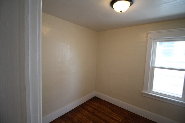 101 Baxter St Unit 2