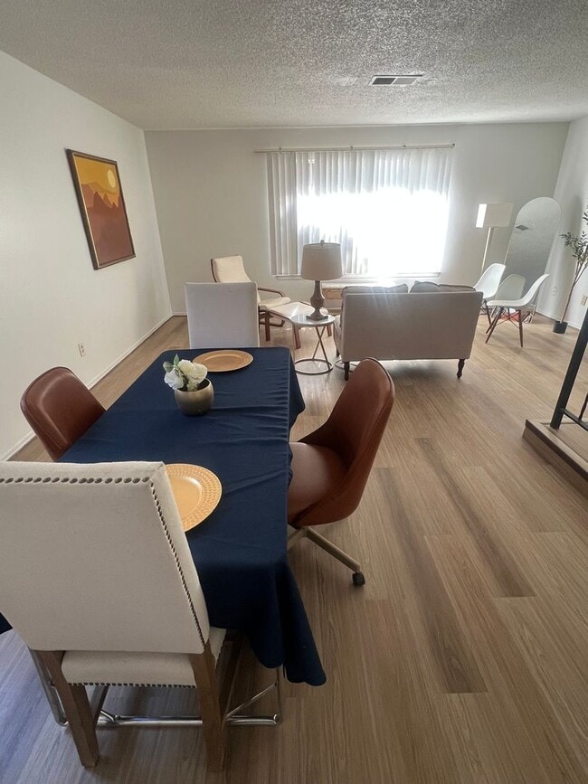 Photo - 1625/sf NE Home 3 Bedroom 2 Bath w  2 car garage