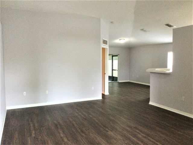 Photo - 1615 Alhambra Crest Dr