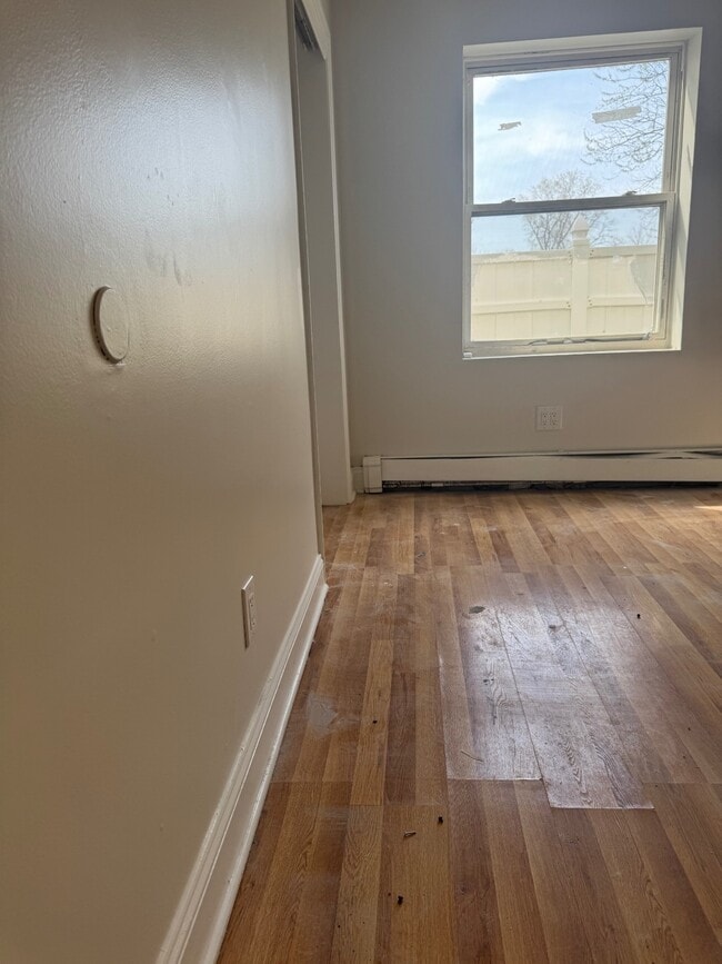 Photo - 557 Beach 47th St