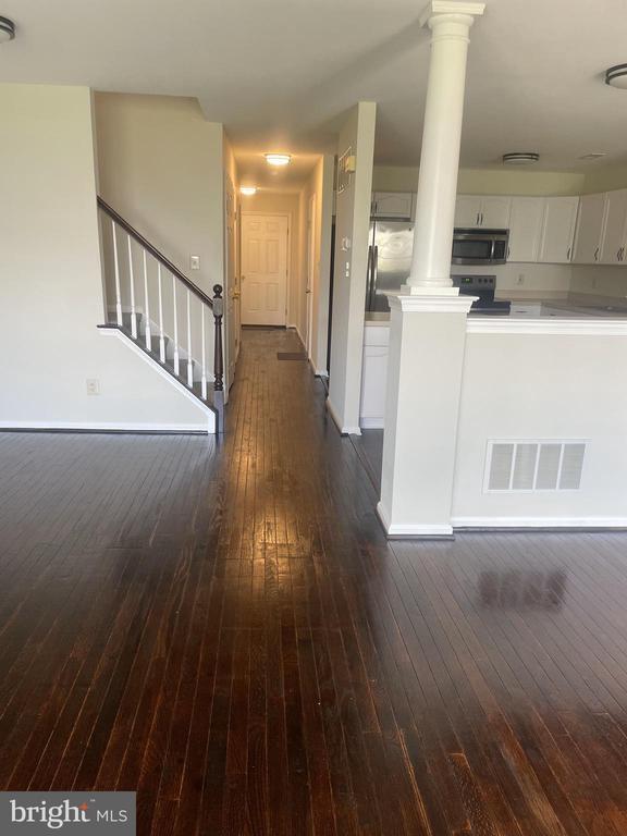 Photo - 104 Walker Rd