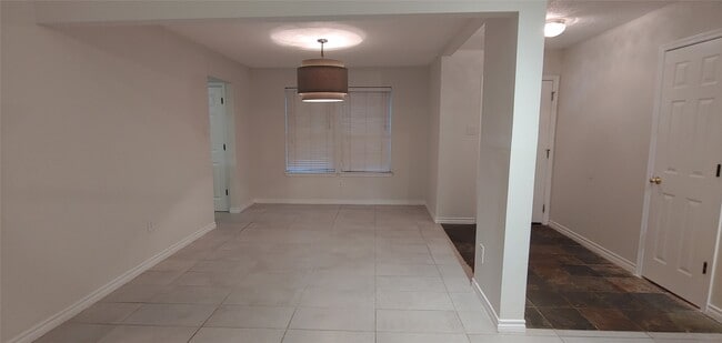 Photo - 1930 Pepperwood Ln