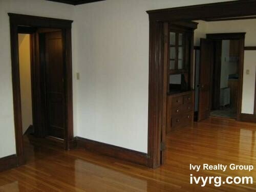 Photo - 28 Commonwealth Rd Unidad 2