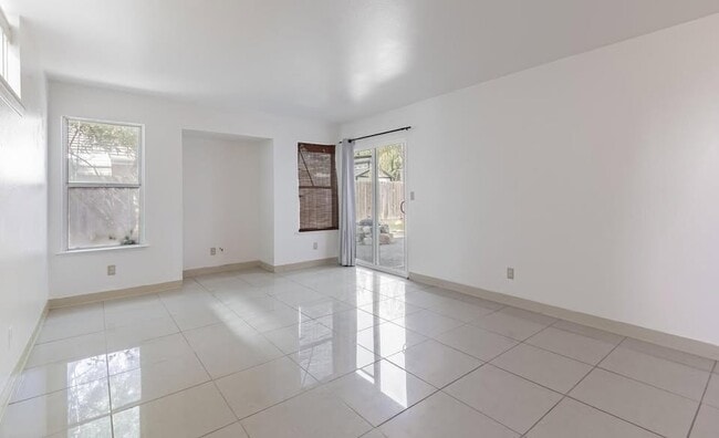 Photo - 2683 Mitchell Ave