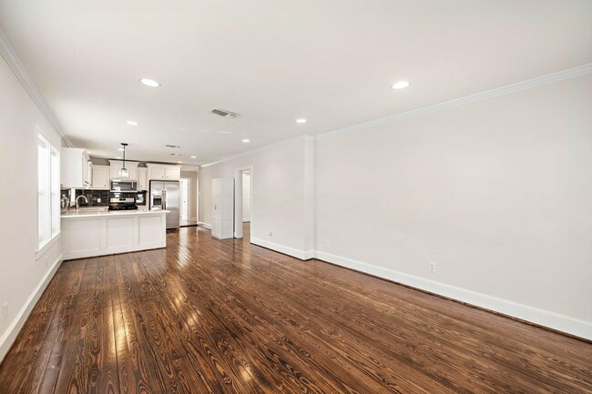 Photo - 1327 Idylwild St Unidad A