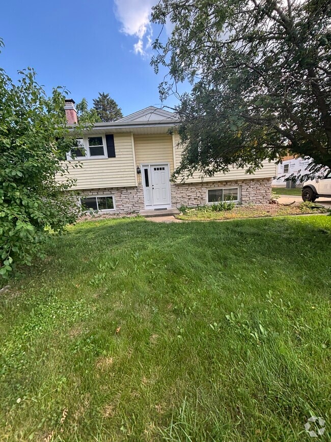 Building Photo - 1817 Raven St Rental