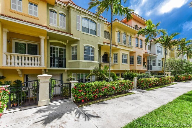 Photo - 2570 Gardens Pkwy