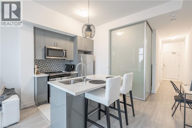 Photo - 450 Dundas St E Unit 419