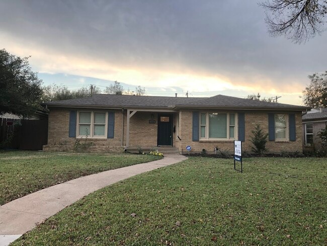 Photo - 1605 Elizabeth Blvd