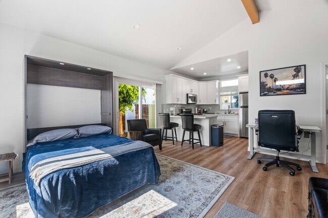 Photo - 4007 W 60th St