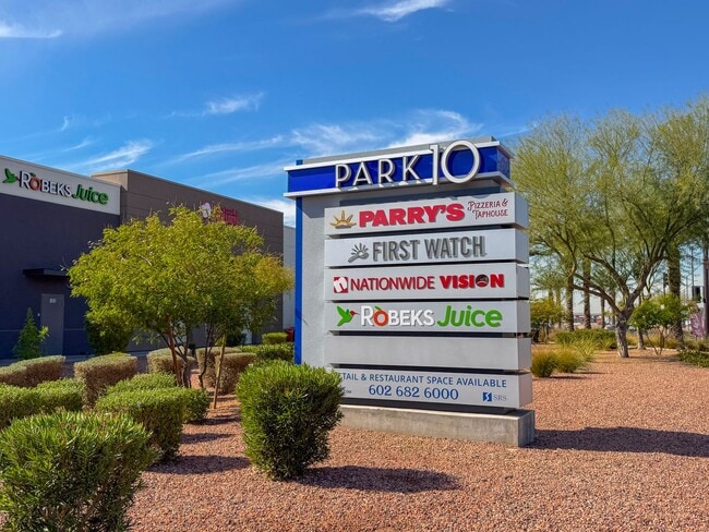 Photo - 4Bed/3Bath House in Avondale w/ Pool! Ready for Immediate Move In!