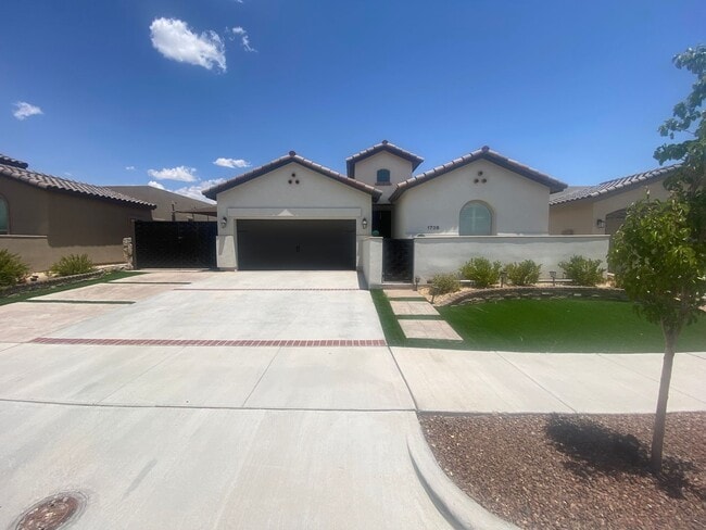 Building Photo - WESTSIDE HOME FOR RENT