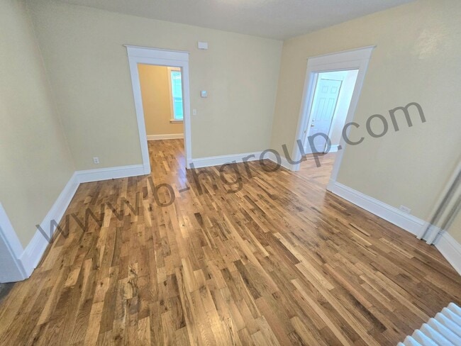 Photo - 821 48th St Unit Lower