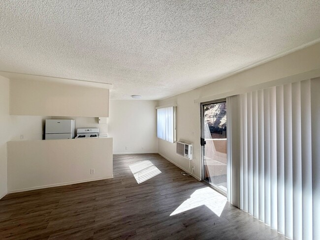 Photo - 4688 Huntington Dr S Unit 101