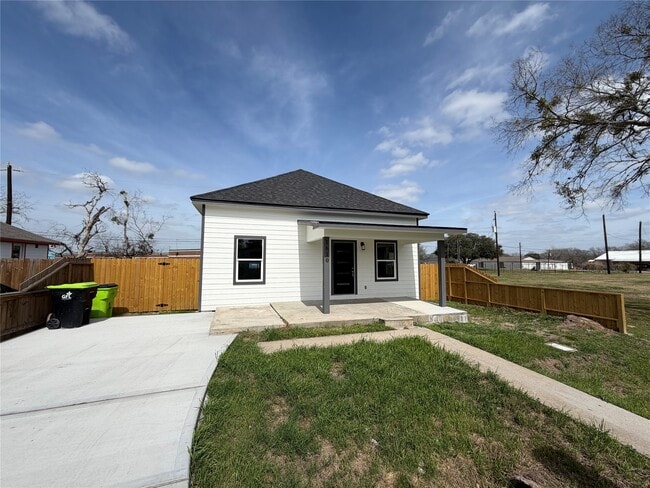 Photo - 1610 George Ave