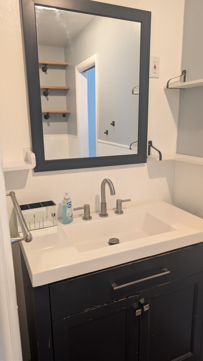 Photo - 2285 E Carriage Hill Dr