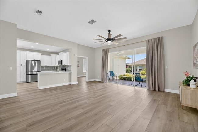 Photo - 1103 Villeroy Dr