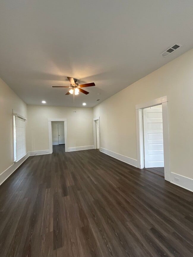 Photo - 613 W. First Street